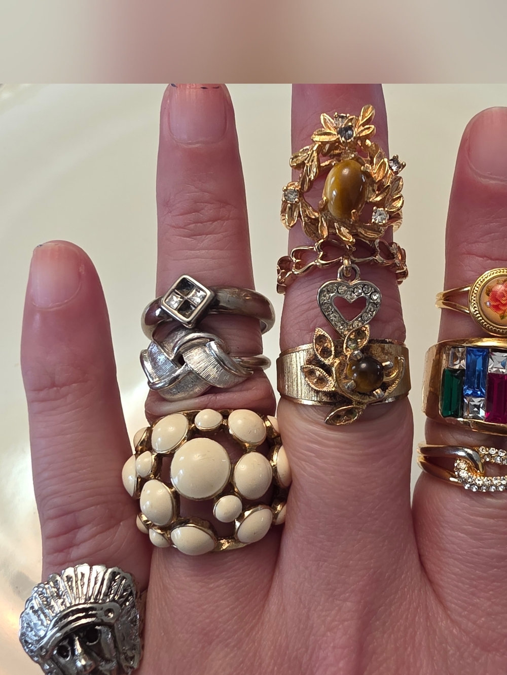 83 Piece Vintage Costume Ring Lot Bundle Estate - Picture 6 of 16